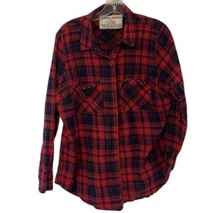 Comfort Outfitter Flannel button up